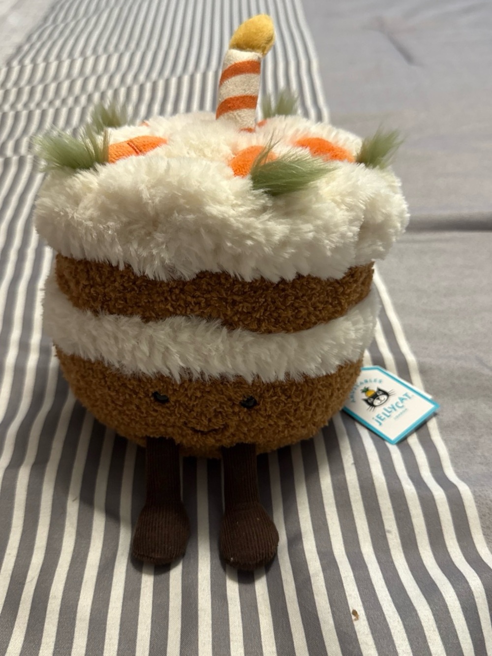 Jellycat carrot cake BNWT